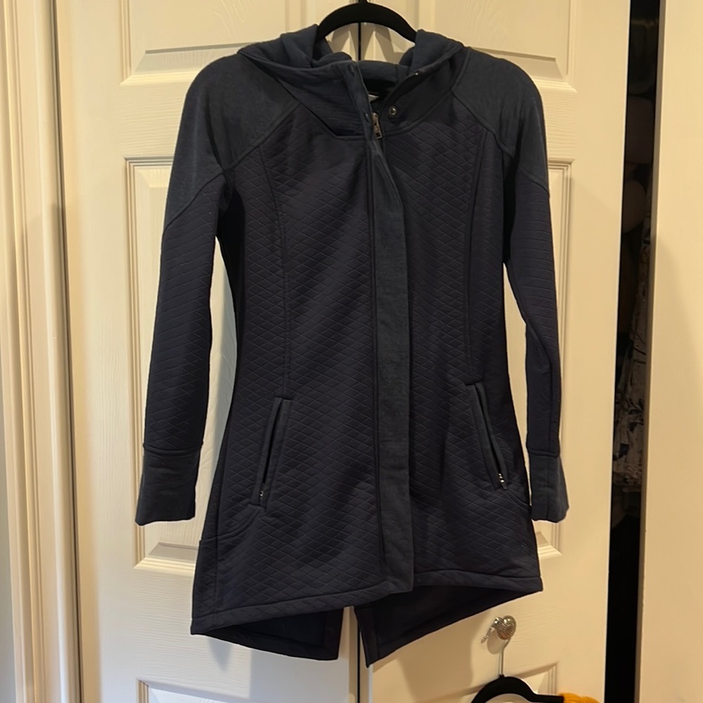 North face mid length fleece size small like new